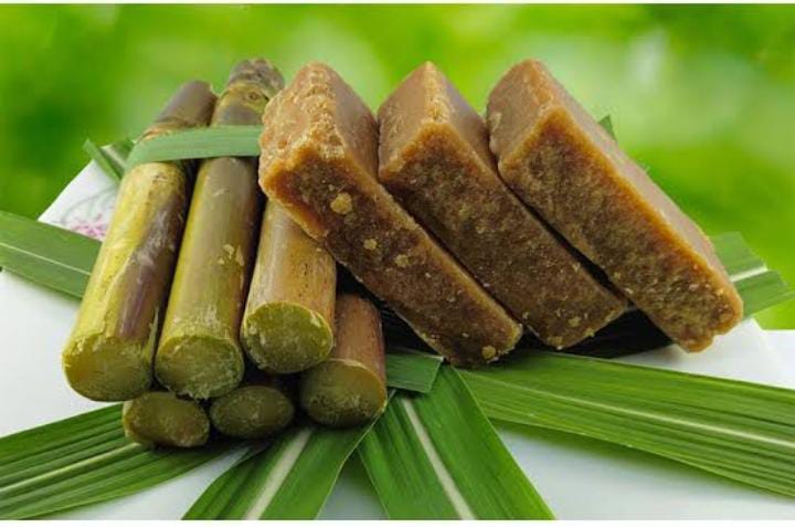 Sugarcane Jaggery (আখের গুড়) - Image 3